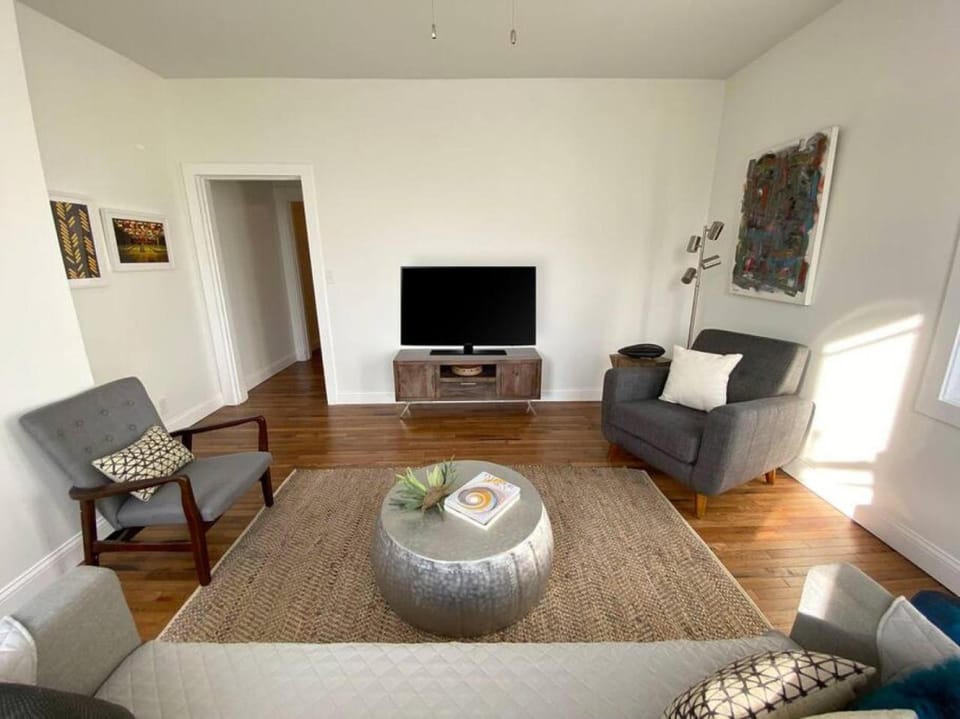 Explore Downtown from Adorable Mount Adams House in Cincinnati