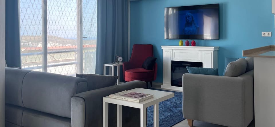 Communal lounge/ TV room, TV and multimedia, Living room, Seating area, Evening entertainment, flat iron