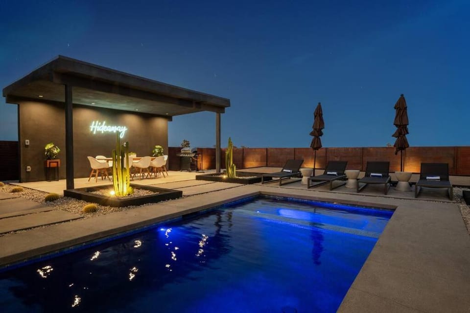Black C House House in Southern California
