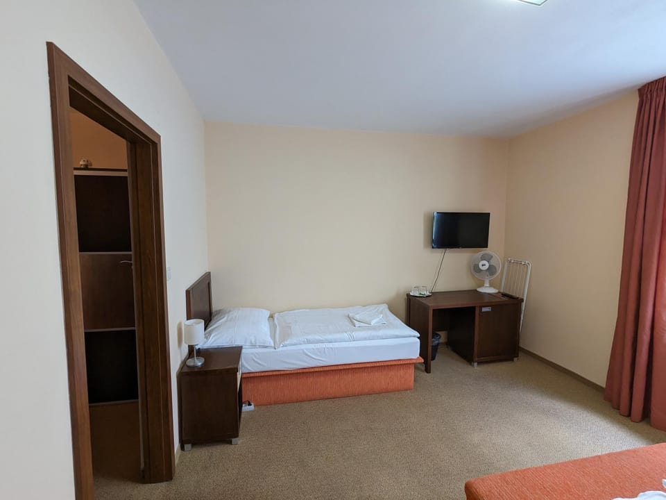 Garni Hotel Cosmopolitan Hotel in Bratislava Region, Slovakia