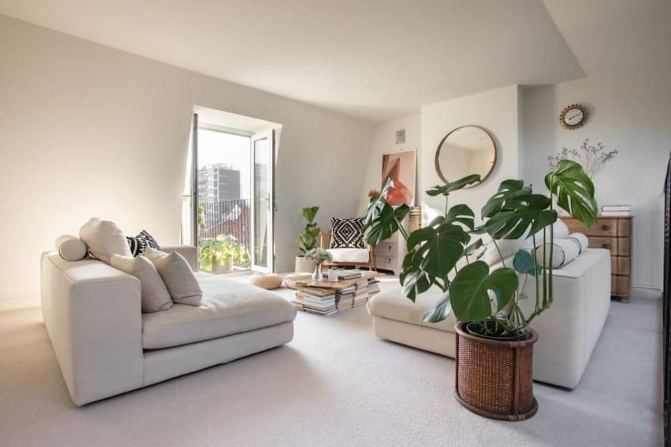 Stunning Soho House style 3 bed apartment with terrace, near Notting Hill and Westfield Apartment in London
