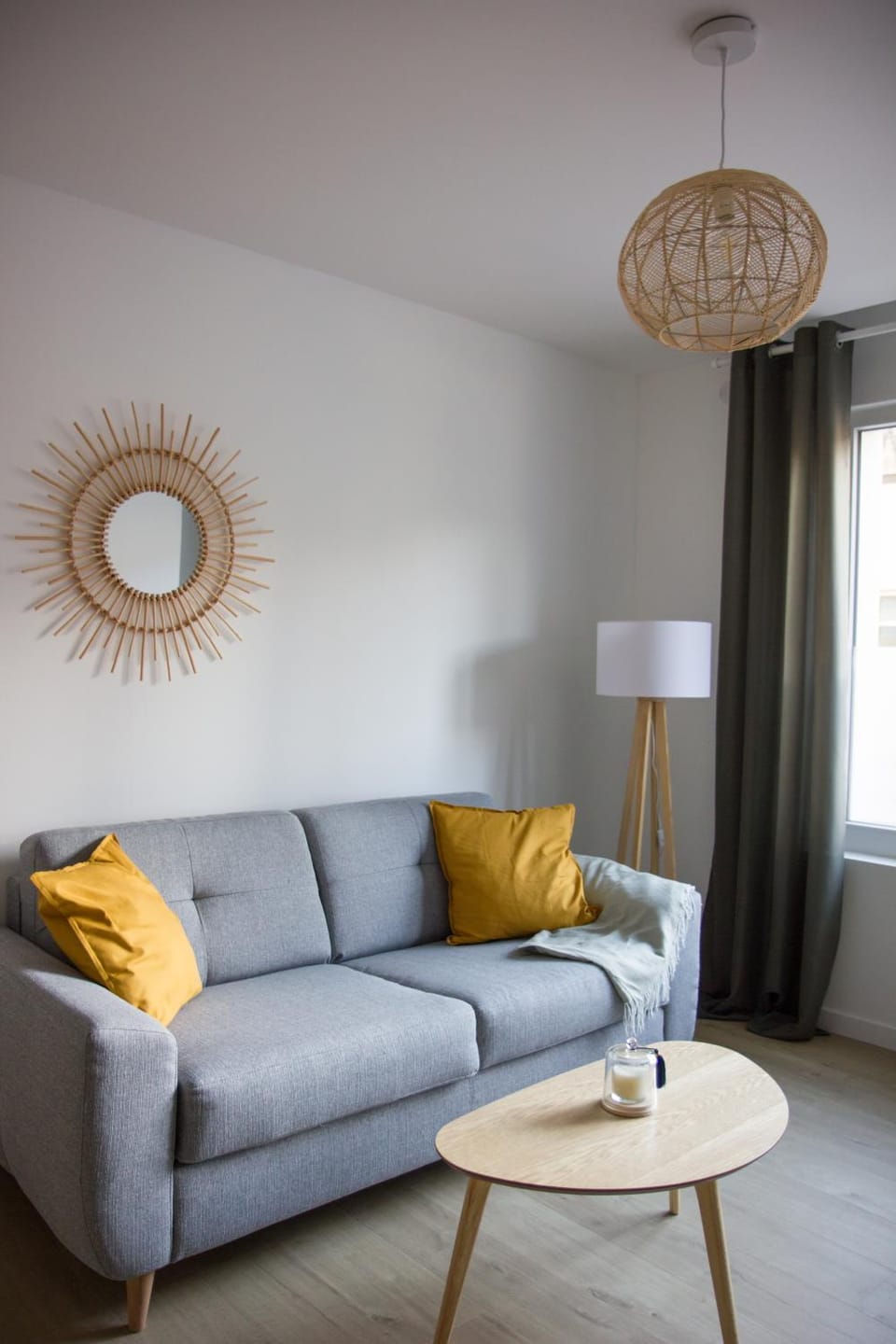 L'olivier - T2 moderne et chaleureux - Garage gratuit & Tram Apartment in Grenoble