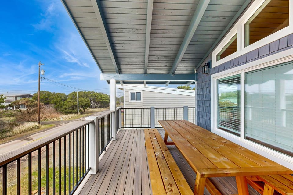 The Sand Ranch House in Rockaway Beach