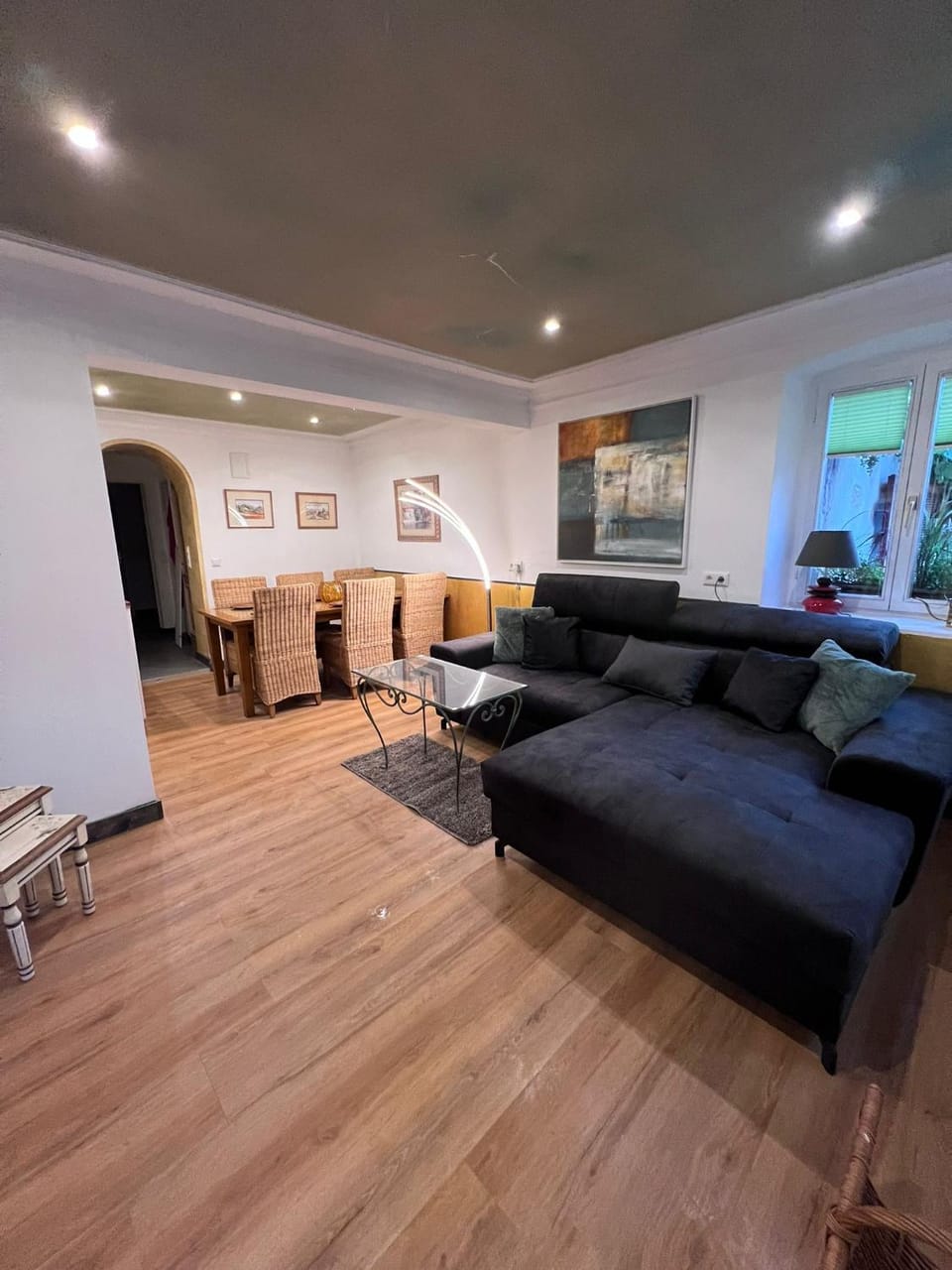 Living room, Seating area