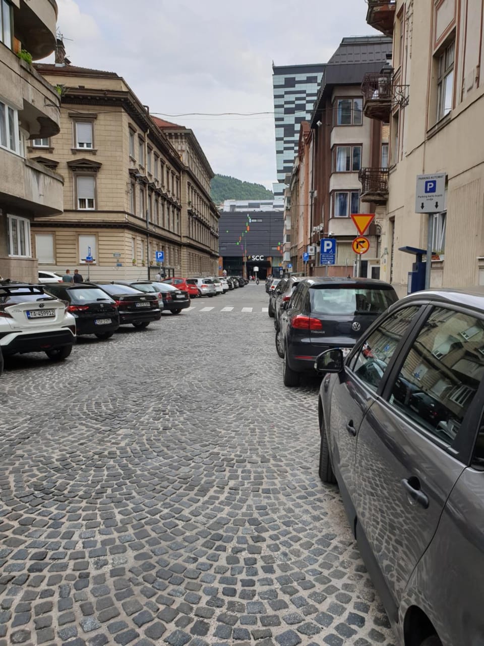 Day, Neighbourhood, Street view, Location, Parking