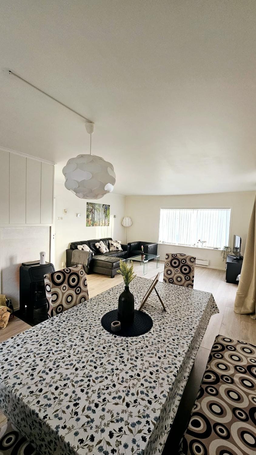 Living room, Dinner