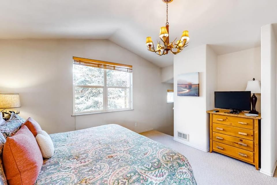 Sun Bird Getaway at River Run House in Ketchum