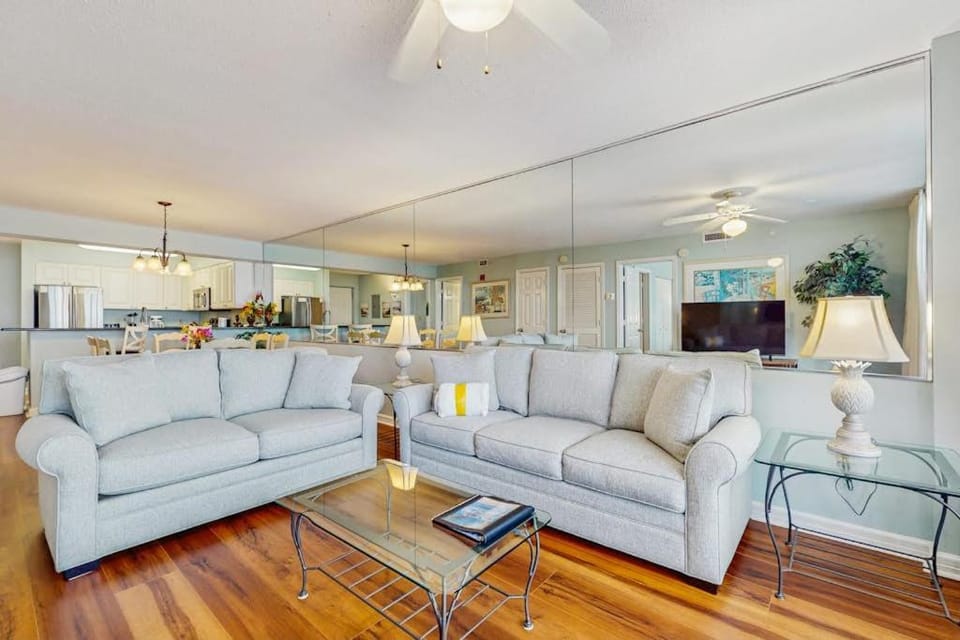 Pelican Beach Resort 1717 House in Destin