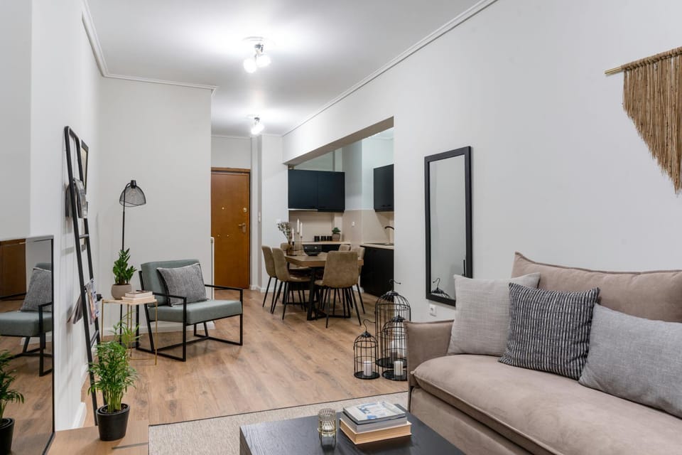 TV and multimedia, Living room, Seating area, hair dresser