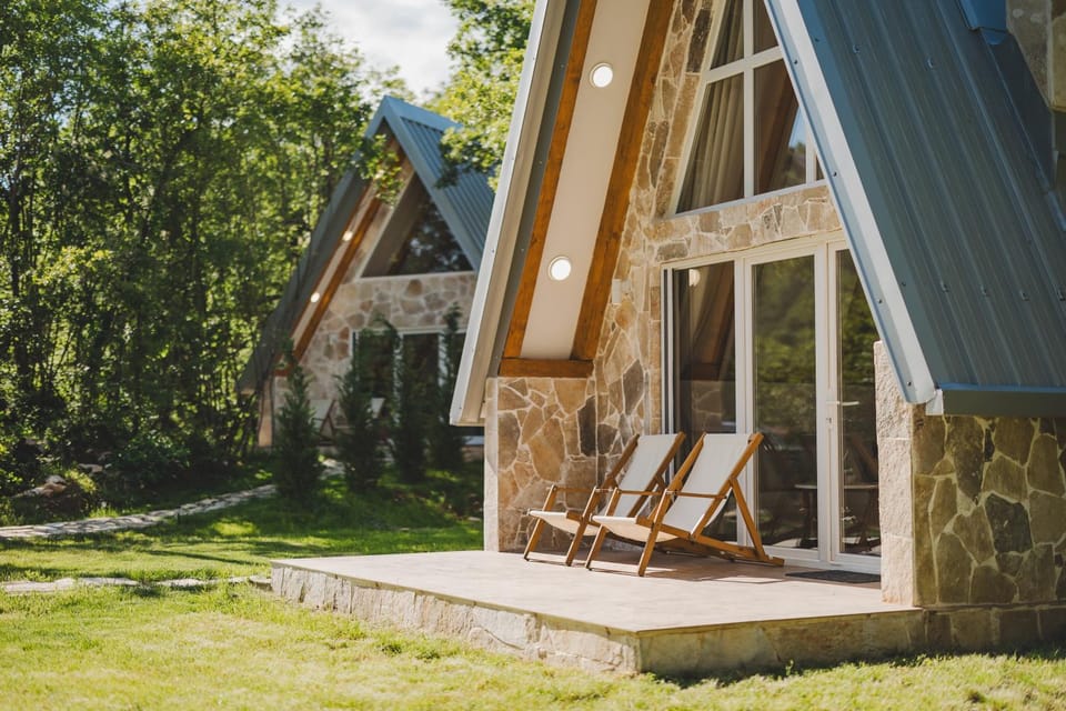 Property building, Natural landscape, Garden, Garden view