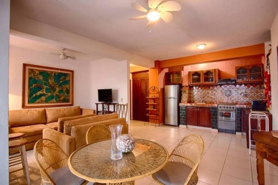 Stunning Ocean Views, Villa Ecuador, Centrally located House in Puerto Vallarta