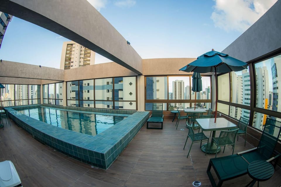Pool view, Swimming pool, sunbed
