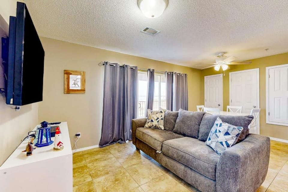 Sunset Harbour Villas 1-111 House in Pensacola Beach