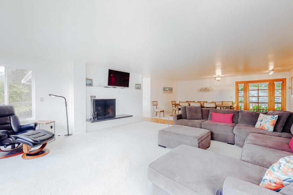 Bradley Beach Getaway -Entire home House in Freeland