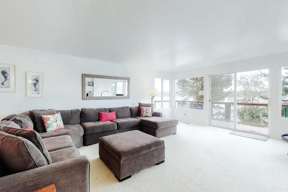 Bradley Beach Getaway -Entire home House in Freeland