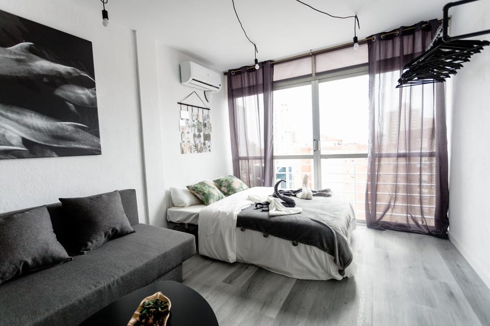 Photo of the whole room, Seating area, Bedroom