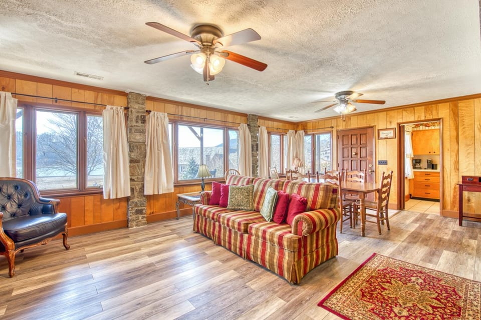 Morris Villa Combo House in Lake Junaluska