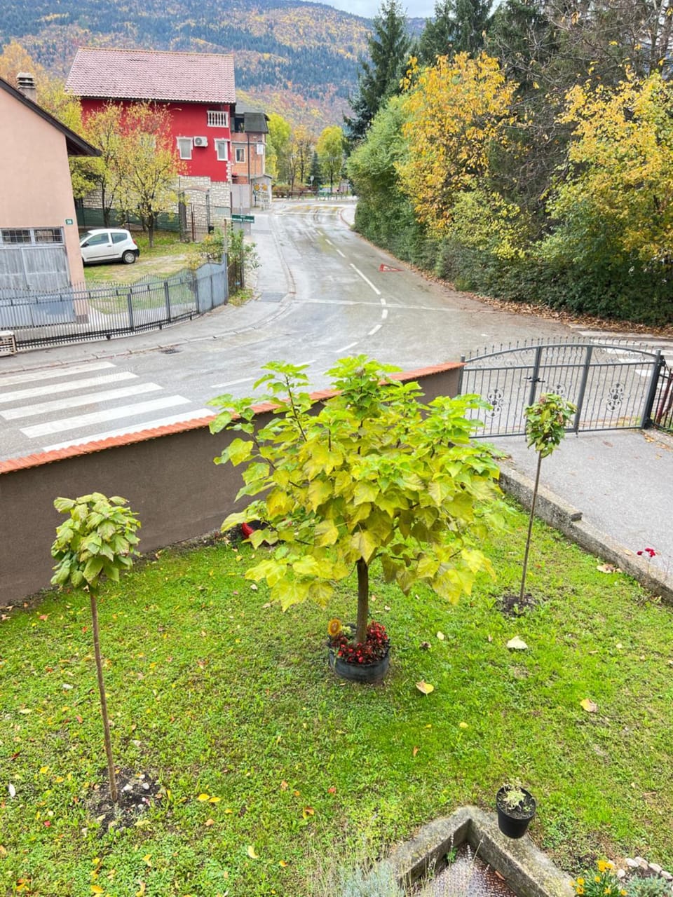 Day, Neighbourhood, Natural landscape, Garden, View (from property/room), Balcony/Terrace, Garden view, Mountain view, Seasons