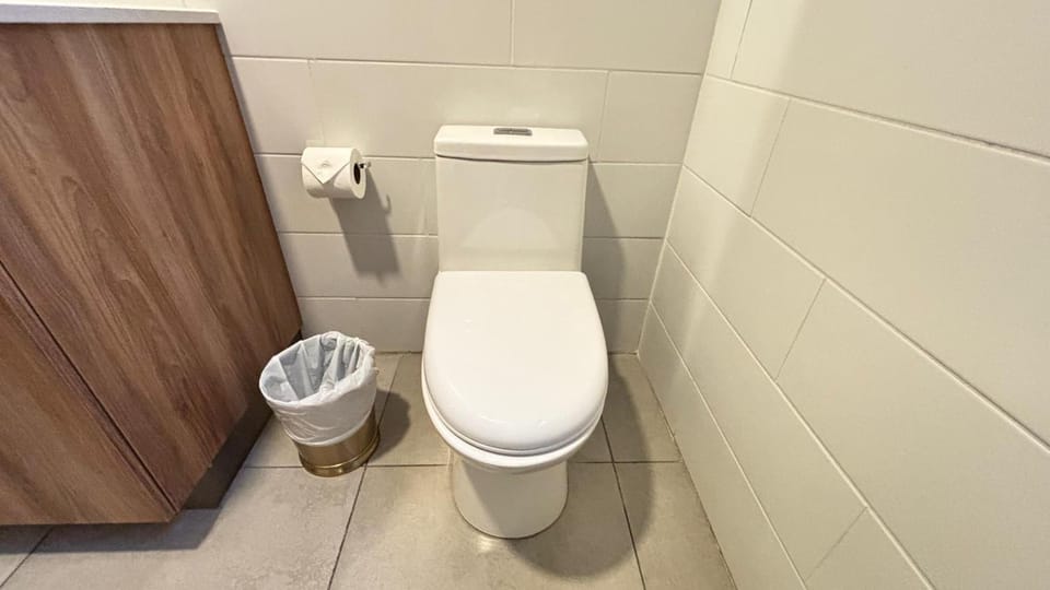 Toilet, Bathroom