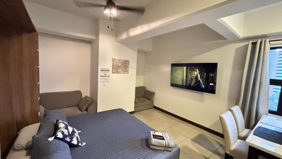 TV and multimedia, Evening entertainment, Bedroom
