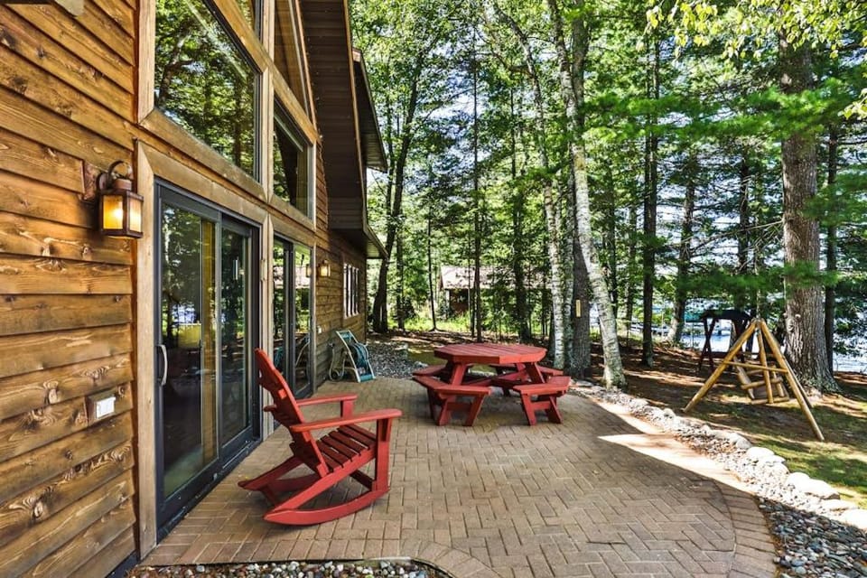 The Loons Nest & The Nut House House in Wisconsin
