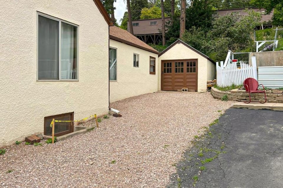 Enchanting Adobe House in Lead