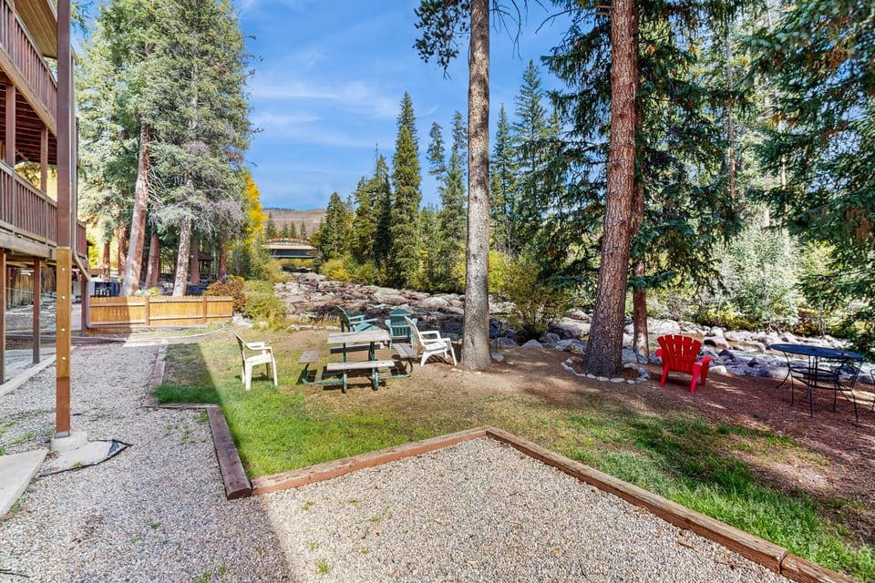 On the Rapids - A Unit Apartment in Grand Lake