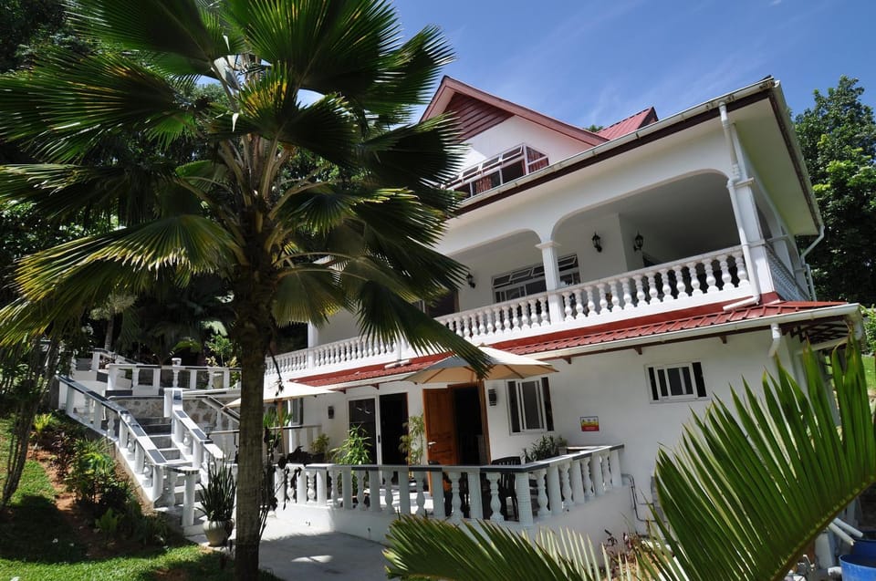 Balcony/Terrace, Garden view