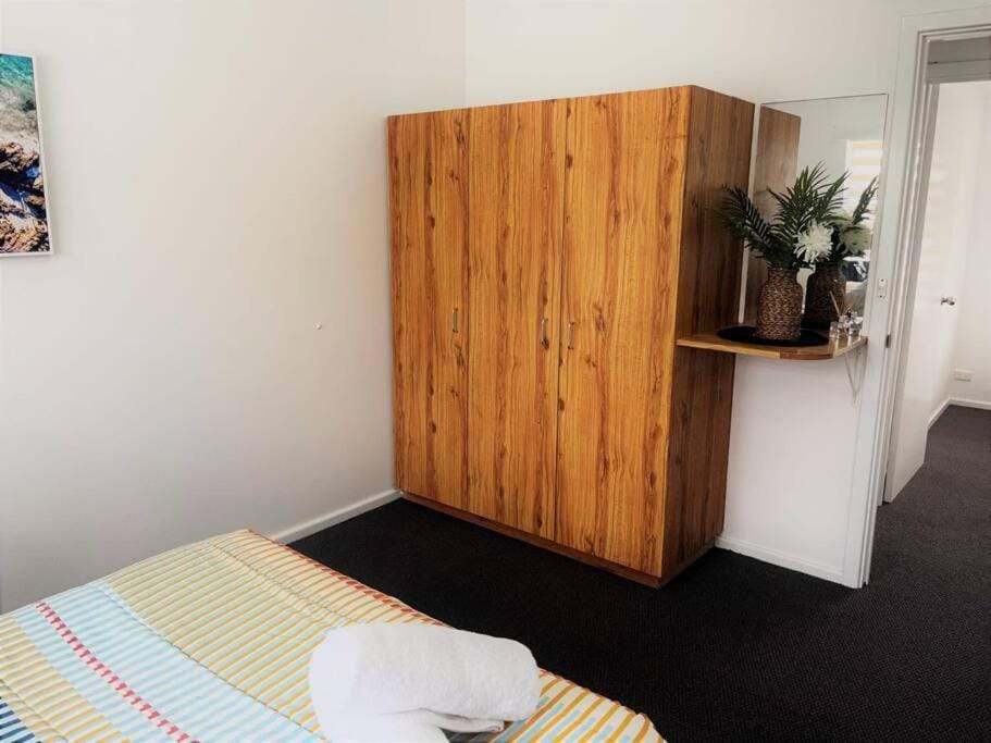 Esperance Little Units 4 Apartment in Esperance