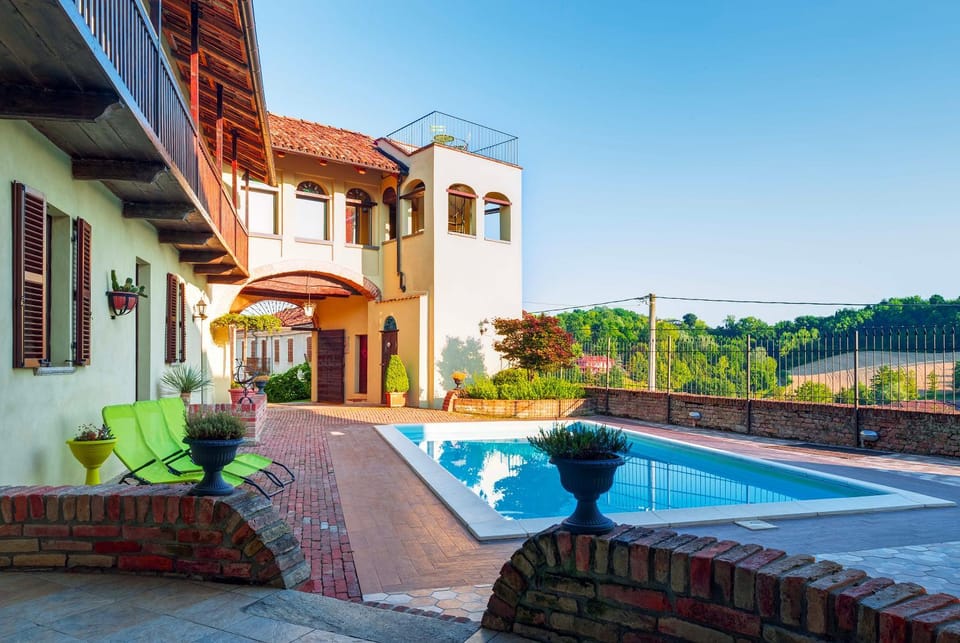 Inner courtyard view