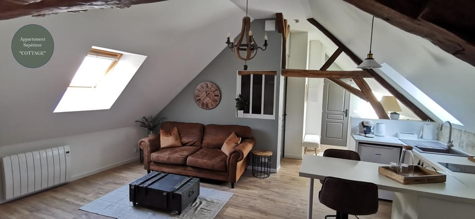 Living room, Photo of the whole room, Seating area