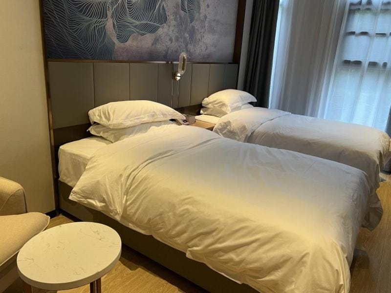 GreenTree Eastern Hotel Jiangsu Wanda Plaza Ocean University Huangguoshan Hotel in Jiangsu