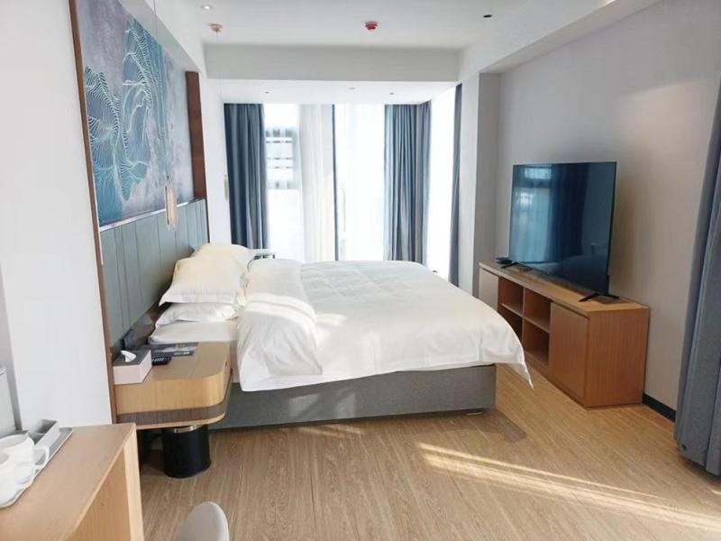 GreenTree Eastern Hotel Jiangsu Wanda Plaza Ocean University Huangguoshan Hotel in Jiangsu