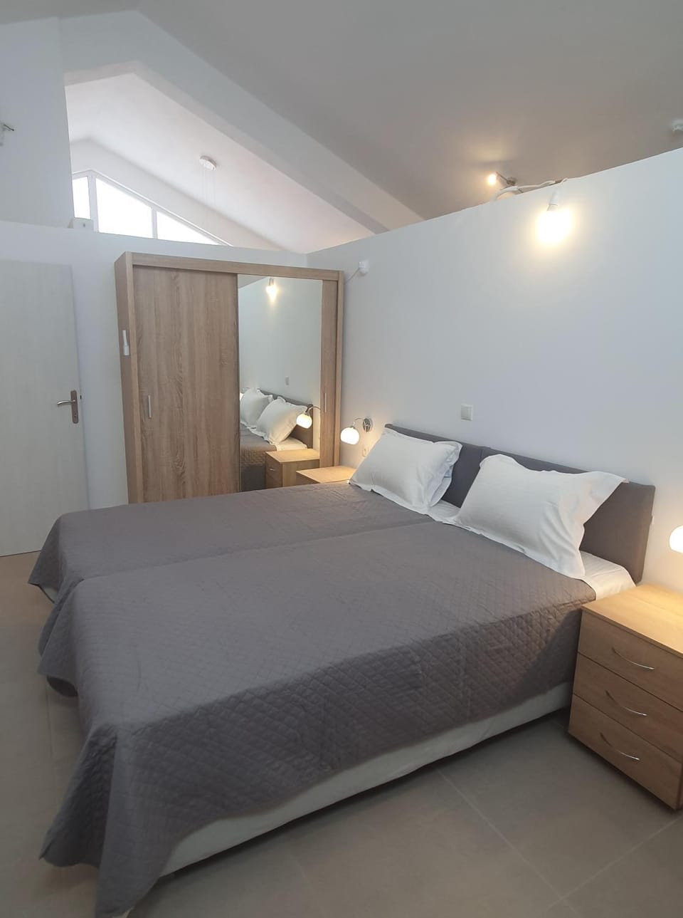 Bed, Bedroom, wardrobe