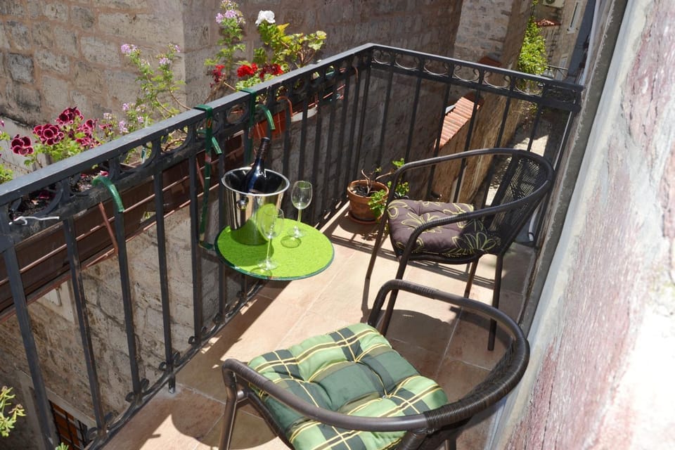 View (from property/room), Balcony/Terrace