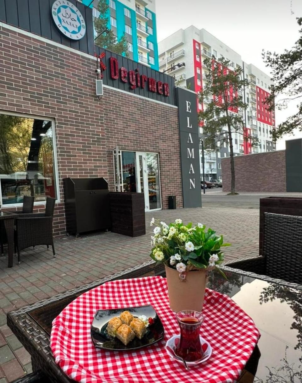 Restaurant/places to eat