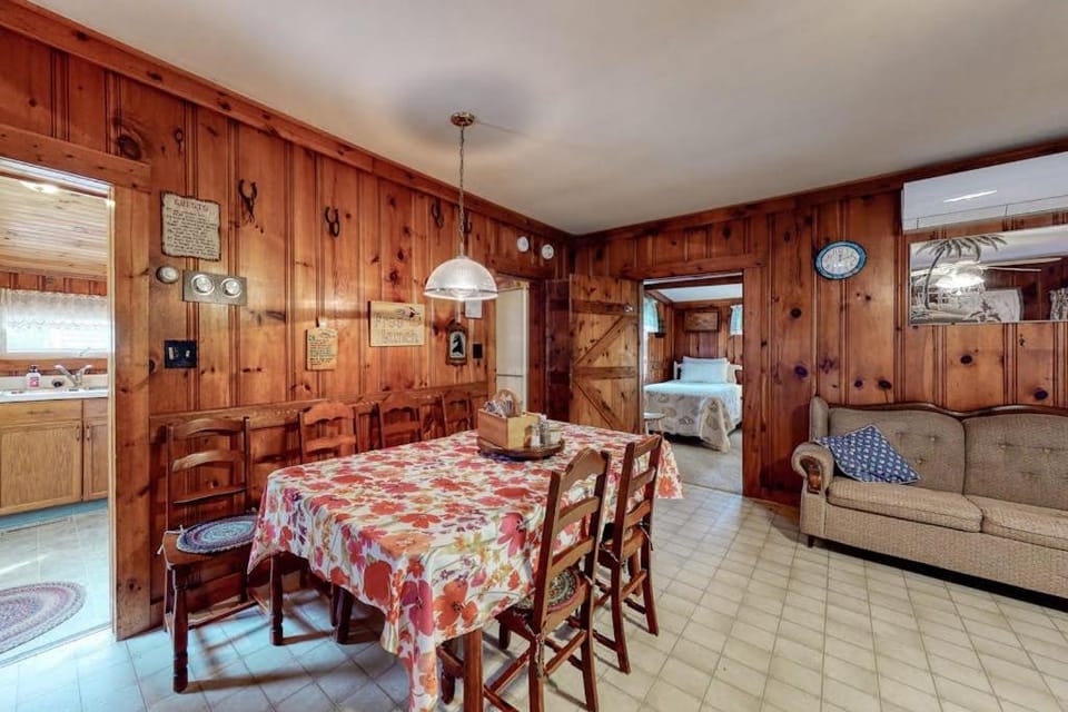 Otis Cottages House in York Beach