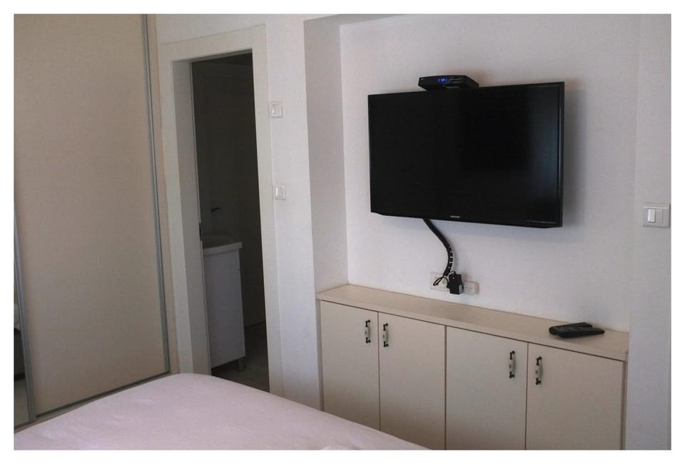 The Royal park experience Amazing Pool Eilat Apartment in Eilat