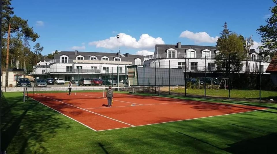 Tennis court
