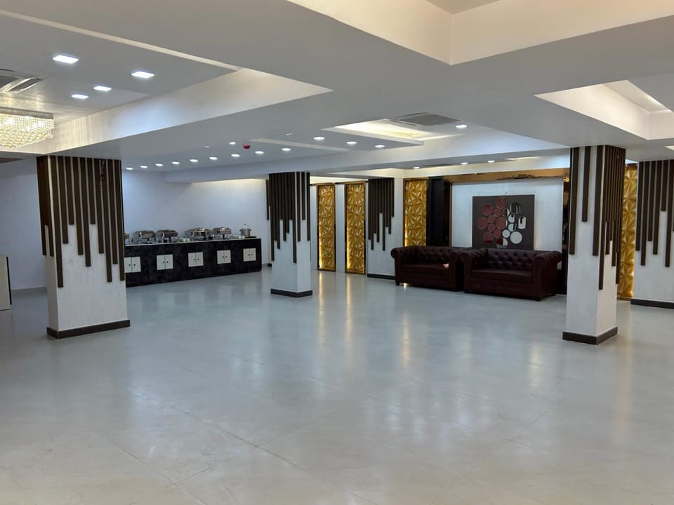 Banquet/Function facilities, Seating area
