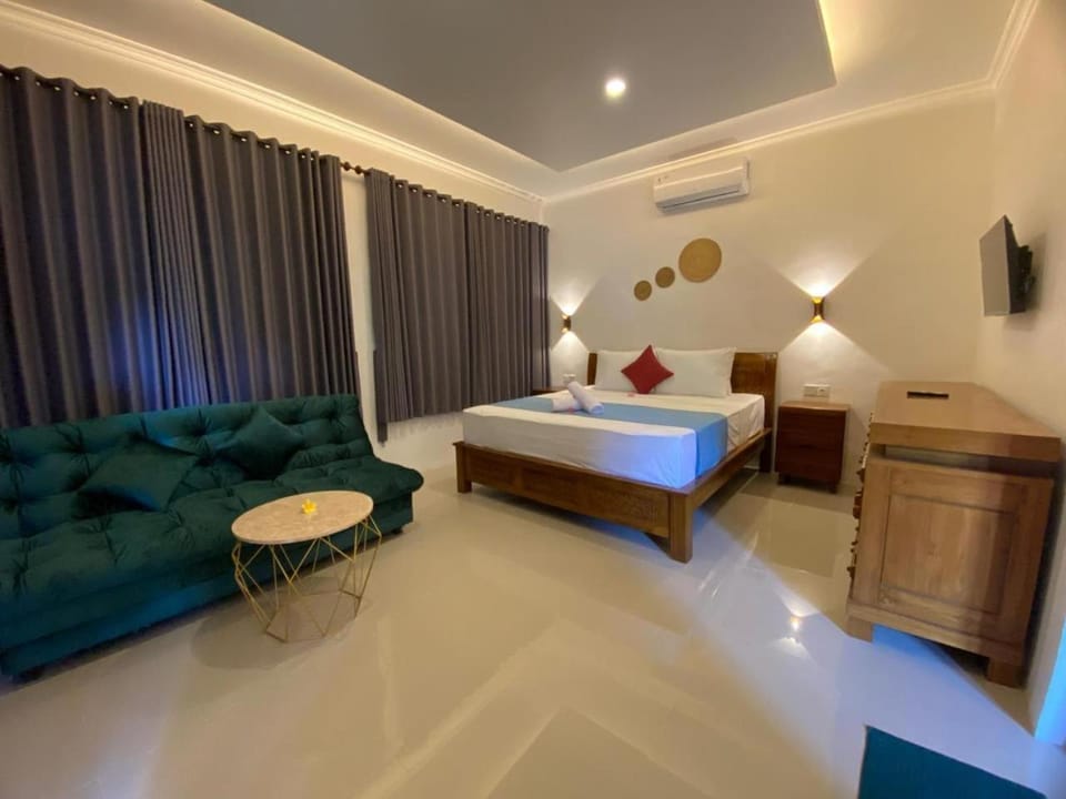 Bale Kebon Rangsot Apartment in Pemenang