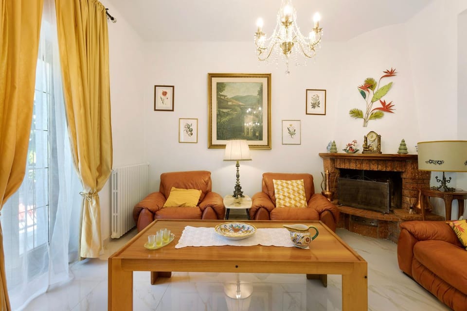 Property building, Living room