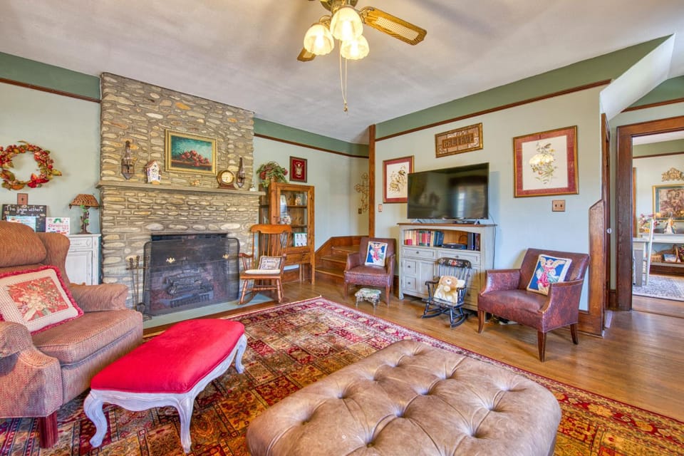 Lyons Den Combo House in Lake Junaluska