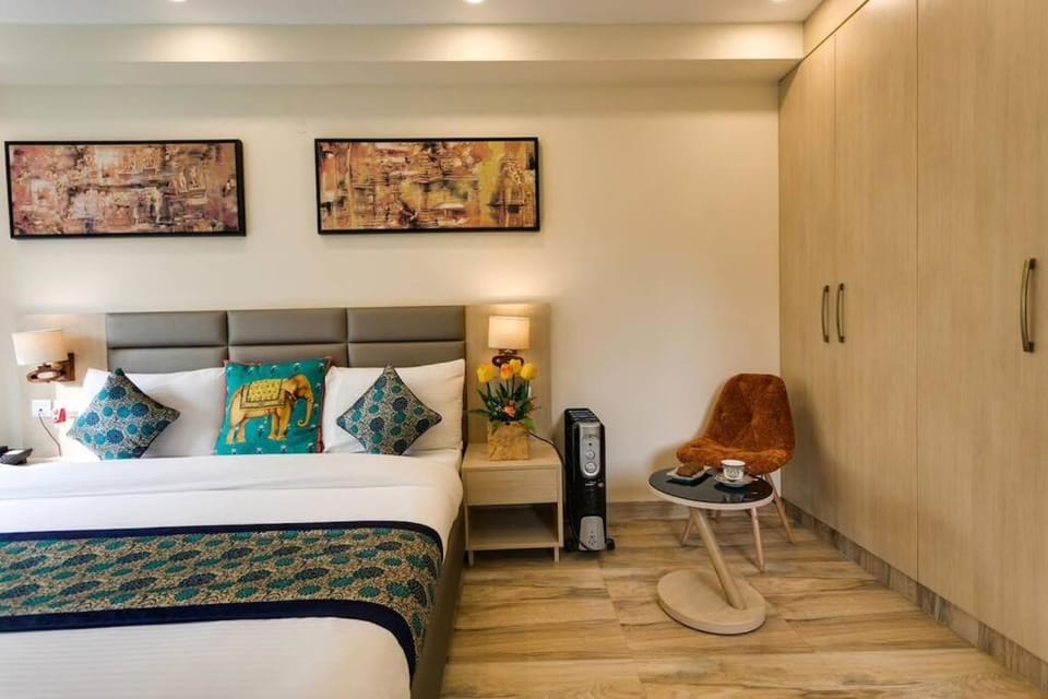MOYDOM 3 BHK Appartment Opp NFC (Parties allowed) Apartment in New Delhi