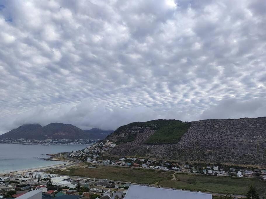 Glencairn Haven Apartment in Cape Town