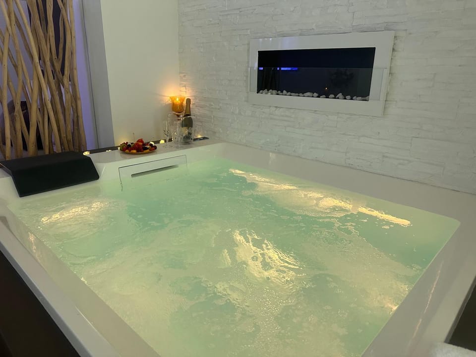 Eterea luxury Suite House in Brindisi