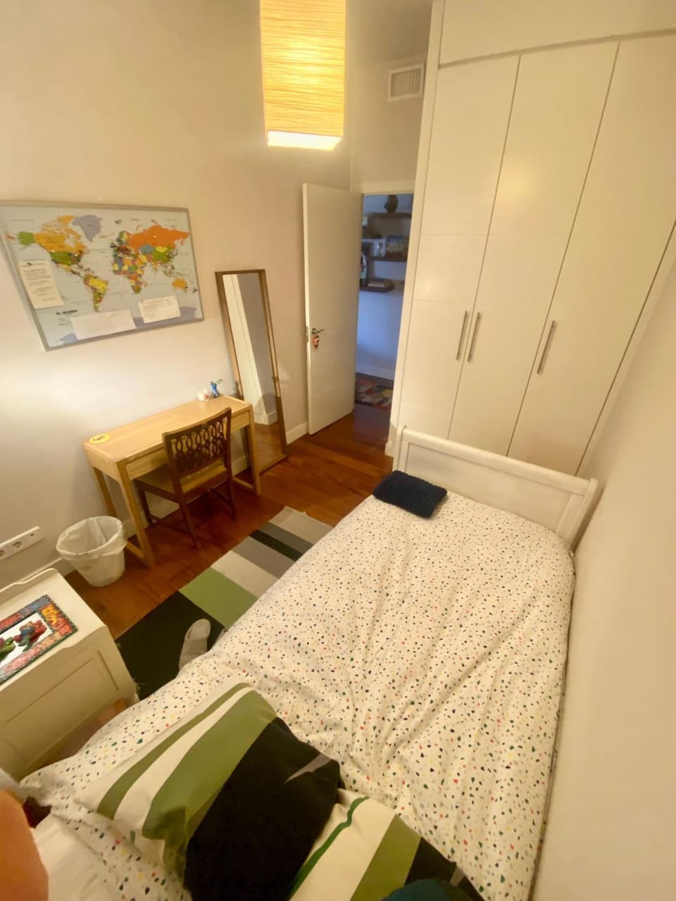 Photo of the whole room