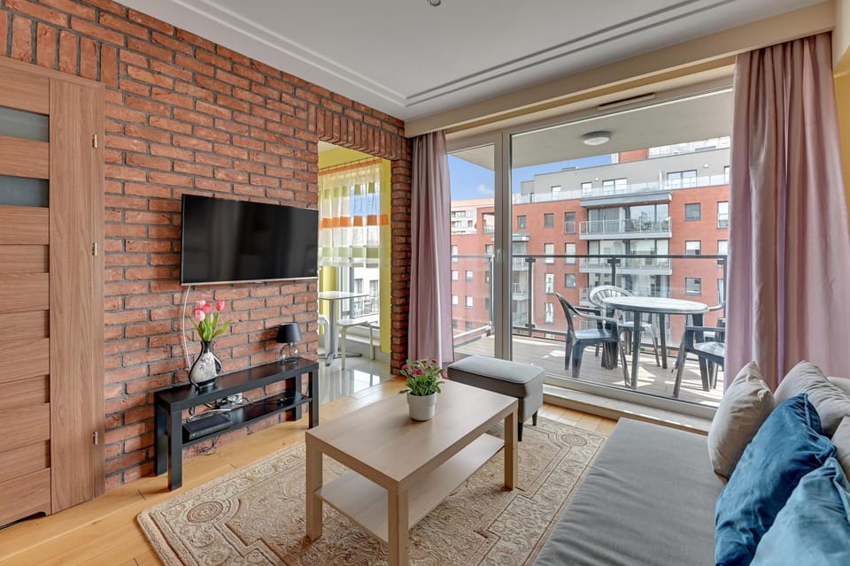View (from property/room), Balcony/Terrace, Living room, Seating area