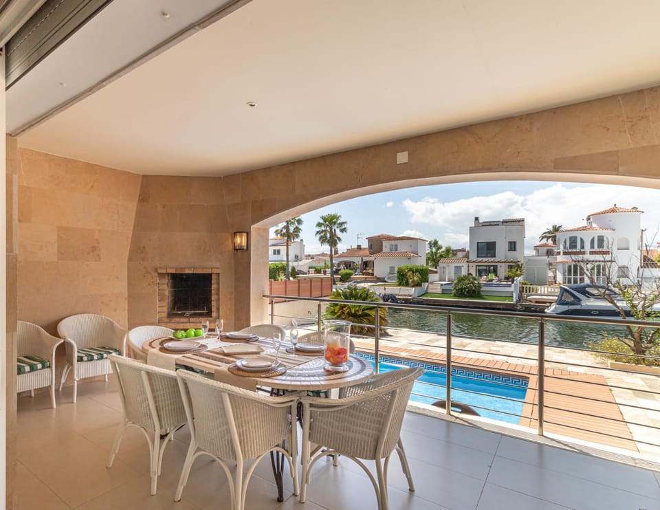 Balcony/Terrace, Pool view