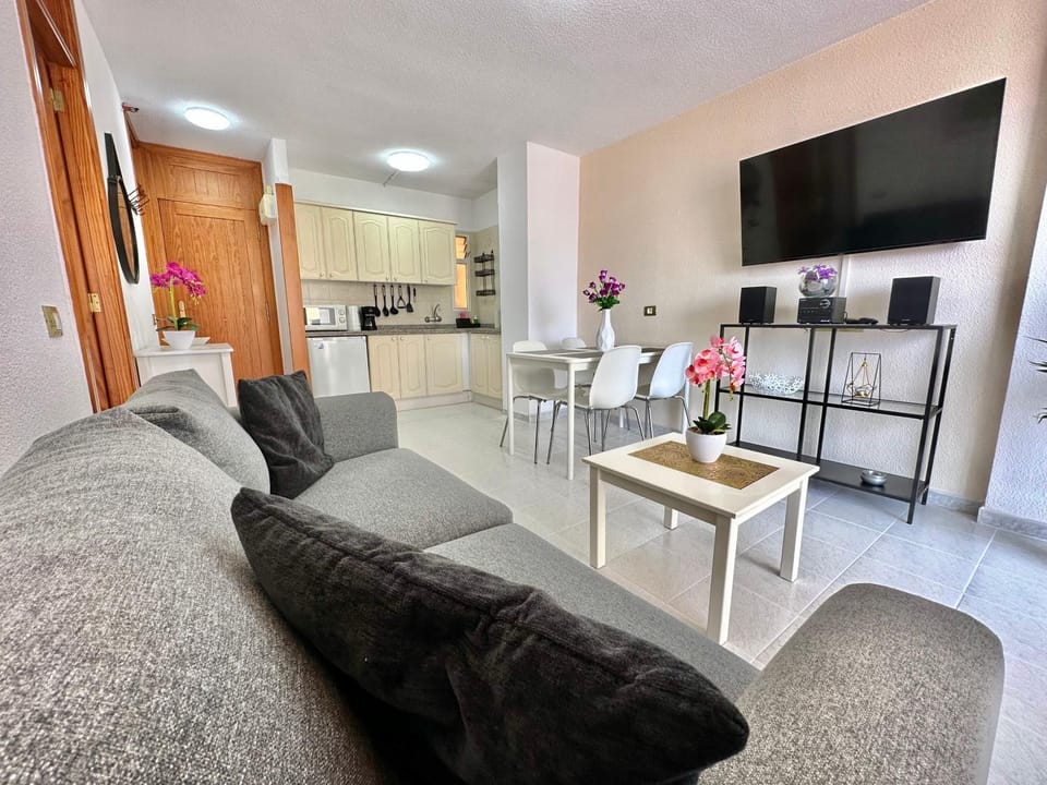 TV and multimedia, Living room, Dining area, kitchen